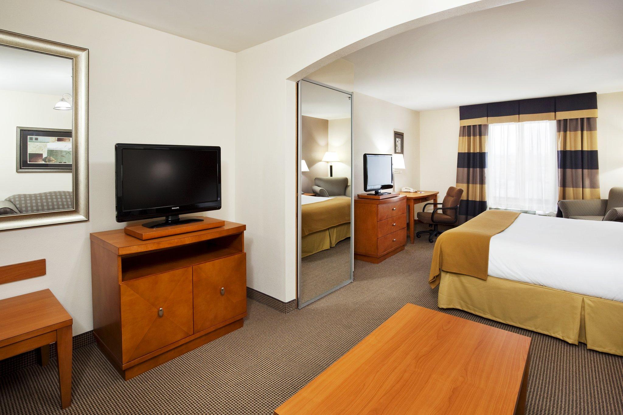 Holiday Inn Express Forest City By Ihg Chambre photo