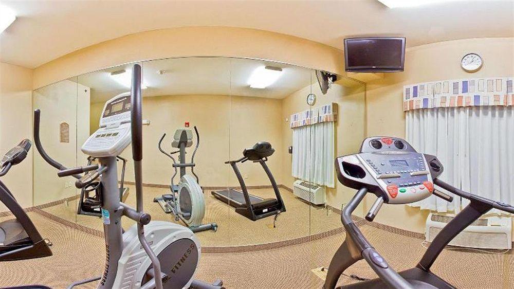 Holiday Inn Express Forest City By Ihg Extérieur photo
